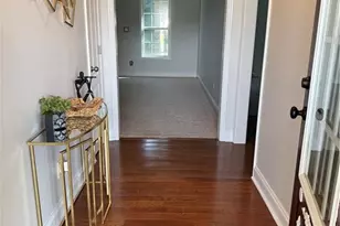 1630 Pristine Ln, Hope Mills, NC 28348 - Photo 6
