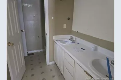 4713 Miranda Drive, Hope Mills, NC 28348 - Photo 6