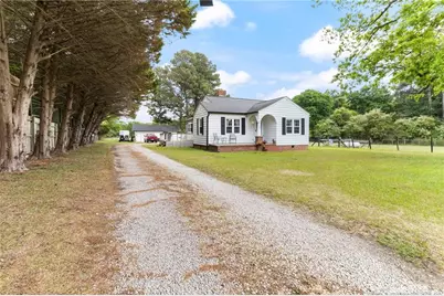 15951 US Highway 15 501 Highway, Aberdeen, NC 28315 - Photo 2
