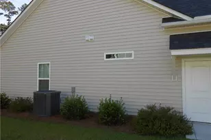 210 Oak Pointe Circle, Lumberton, NC 28358 - Photo 6