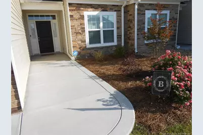 210 Oak Pointe Circle, Lumberton, NC 28358 - Photo 4