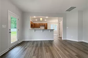 207 4th St, Erwin, NC 28339 - Photo 6