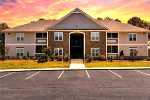 260 Gallery Dr, Spring Lake, NC 28390 - Photo 2