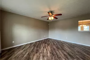 420 Mangum Ct, Fayetteville, NC 28314 - Photo 2