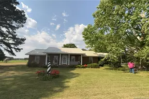 7939 Clinton Rd, Stedman, NC 28391 - Photo 2