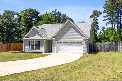 108 Woodland Court, Raeford, NC 28376 - Photo 2