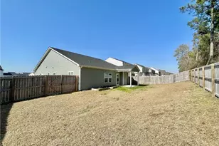 279 Cromwell Ct, Raeford, NC 28376 - Photo 24