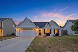 3624 Crosswinds Dr, Hope Mills, NC 28348 - Photo 2