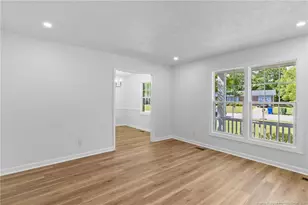 2027 Gillingham Cir, Fayetteville, NC 28304 - Photo 10