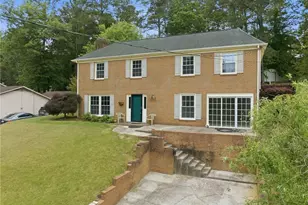 1827 Spruce St, Fayetteville, NC 28303 - Photo 2