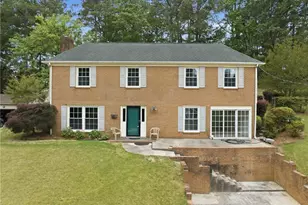 1827 Spruce St, Fayetteville, NC 28303 - Photo 1