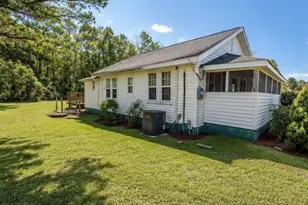 5096 Stewart Rd, Wade, NC 28395 - Photo 2