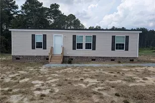 2701 Emma Jane Rd, Saint Pauls, NC 28384 - Photo 1