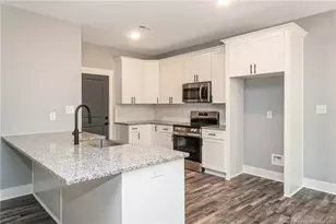 3021 Candlelight Dr, Fayetteville, NC 28311 - Photo 14