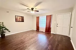 7300 Hyannis Dr, Fayetteville, NC 28304 - Photo 2