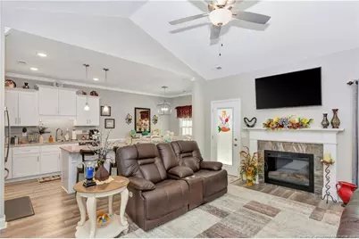 204 Oak Pointe Circle, Lumberton, NC 28358 - Photo 10