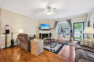 1930 Harcourt Cir, Fayetteville, NC 28304 - Photo 6