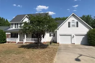 1921 Ashridge Dr, Fayetteville, NC 28304 - Photo 1