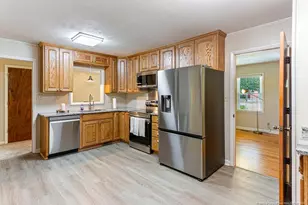 1802 Flintshire Rd, Fayetteville, NC 28304 - Photo 8