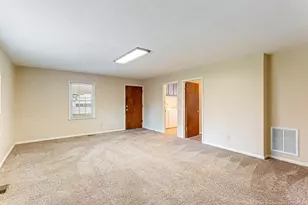 1802 Flintshire Rd, Fayetteville, NC 28304 - Photo 12