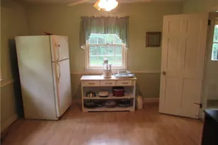 314 Mayflower Cir, Sanford, NC 27330 - Photo 6