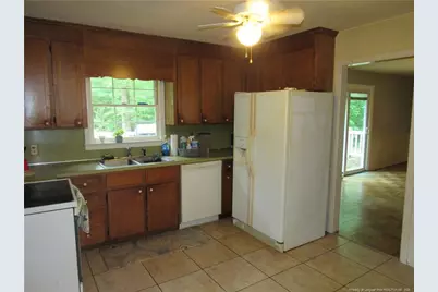 314 Mayflower Circle, Sanford, NC 27330 - Photo 4