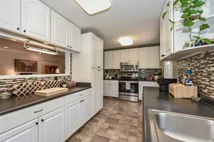 3551 Sturbridge Dr, Hope Mills, NC 28348 - Photo 8
