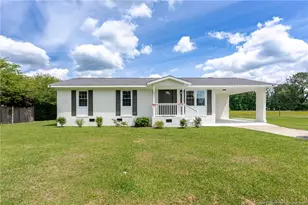 80 Elmhurst St, Clarkton, NC 28433 - Photo 2