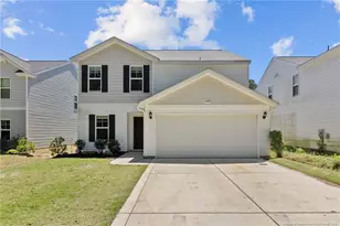 5423 E Patterson St, Hope Mills, NC 28348 - Photo 2