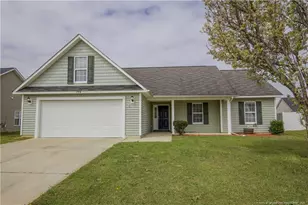 196 Lochwood Dr, Raeford, NC 28376 - Photo 2