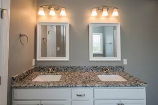 1102 W Carthage Rd, Lumberton, NC 28360 - Photo 28