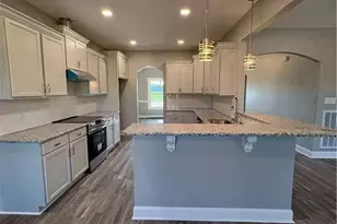 1102 W Carthage Rd, Lumberton, NC 28360 - Photo 16