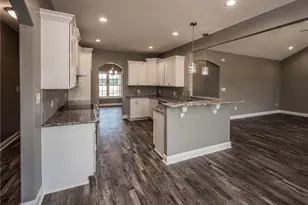 1102 W Carthage Rd, Lumberton, NC 28360 - Photo 16