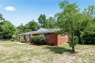 202 Onie Ct, Fayetteville, NC 28314 - Photo 2
