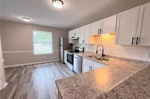 4065 Professional Dr, Hope Mills, NC 28348 - Photo 4