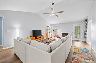 1013 Castlebay Ct, Fayetteville, NC 28303 - Photo 4