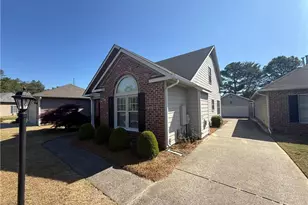 1813 Stetson Ln, Fayetteville, NC 28304 - Photo 2