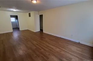 524 W 17th St, Lumberton, NC 28358 - Photo 2