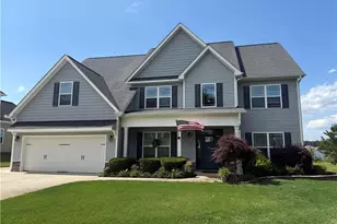 207 Summer Creek Ln, Sanford, NC 27332 - Photo 4