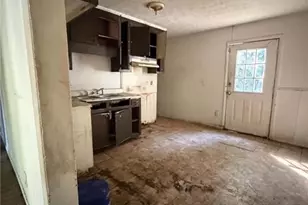 6559 Amanda Cir, Fayetteville, NC 28304 - Photo 4