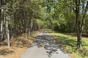 478 Rattlesnake Trail, Aberdeen, NC 28315 - Photo 6