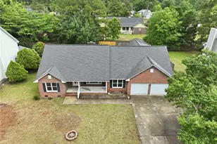 1967 Oakview Dr, Fayetteville, NC 28314 - Photo 6