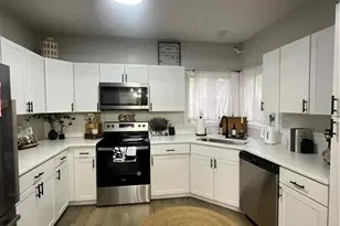 5721 Waterwood Dr NE, Fayetteville, NC 28314 - Photo 8