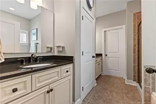 265 Heather Brook Cir, Spring Lake, NC 28390 - Photo 20