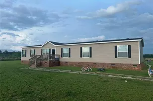 211 Farmgate Rd, Saint Pauls, NC 28384 - Photo 1