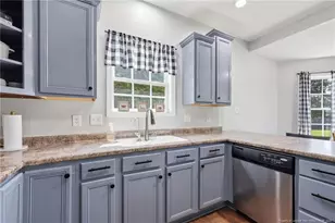 6590 Colepark Dr, Hope Mills, NC 28348 - Photo 10