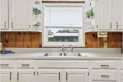 409 N 4th Street, Saint Pauls, NC 28384 - Photo 14
