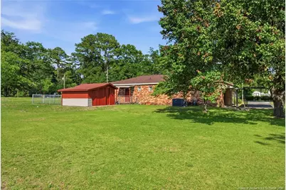 409 N 4th Street, Saint Pauls, NC 28384 - Photo 40