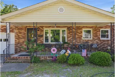 409 N 4th Street, Saint Pauls, NC 28384 - Photo 4