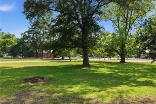 409 N 4th St, Saint Pauls, NC 28384 - Photo 42
